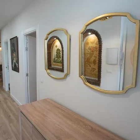 Duplex Picasso Cervantes 8 Apartment